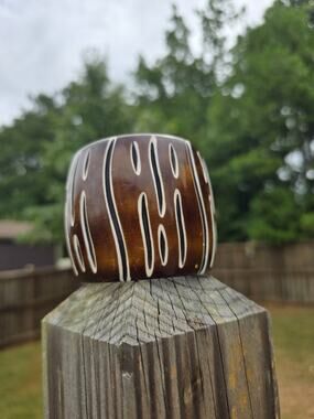 Vintage Monies Copenhagen Chunky Resin Bangle Bracelet Brown White Cutout